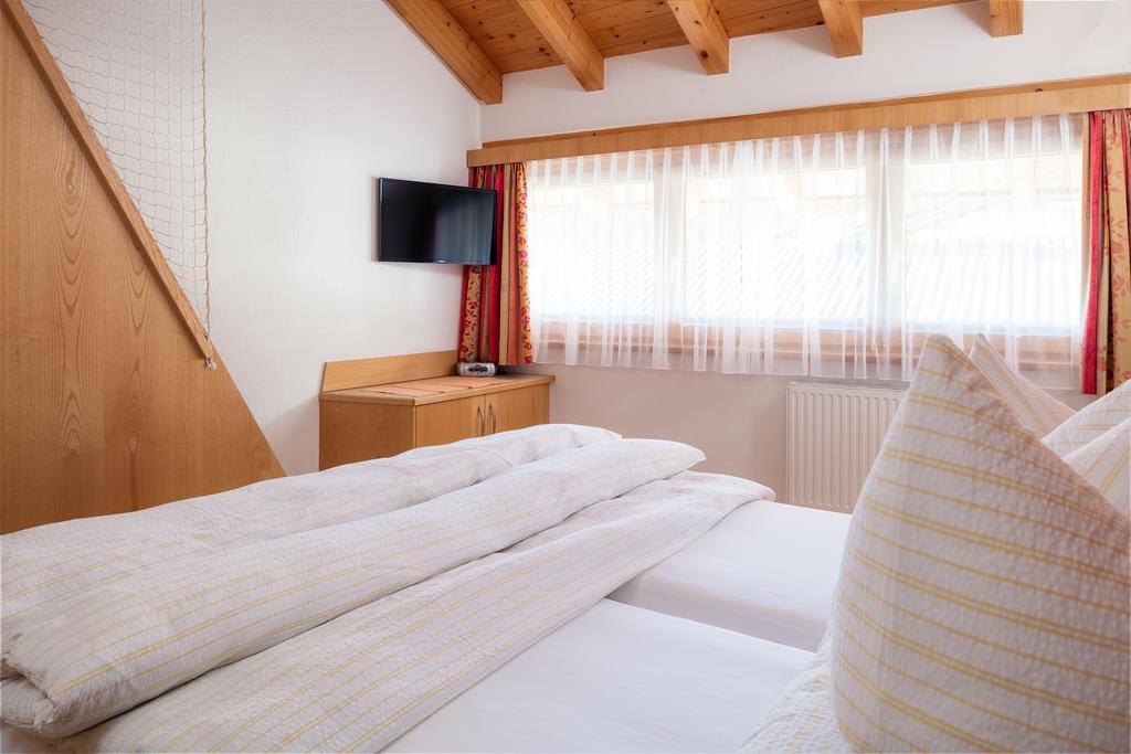 Вилла Schimpfoesslhof Фис Экстерьер фото